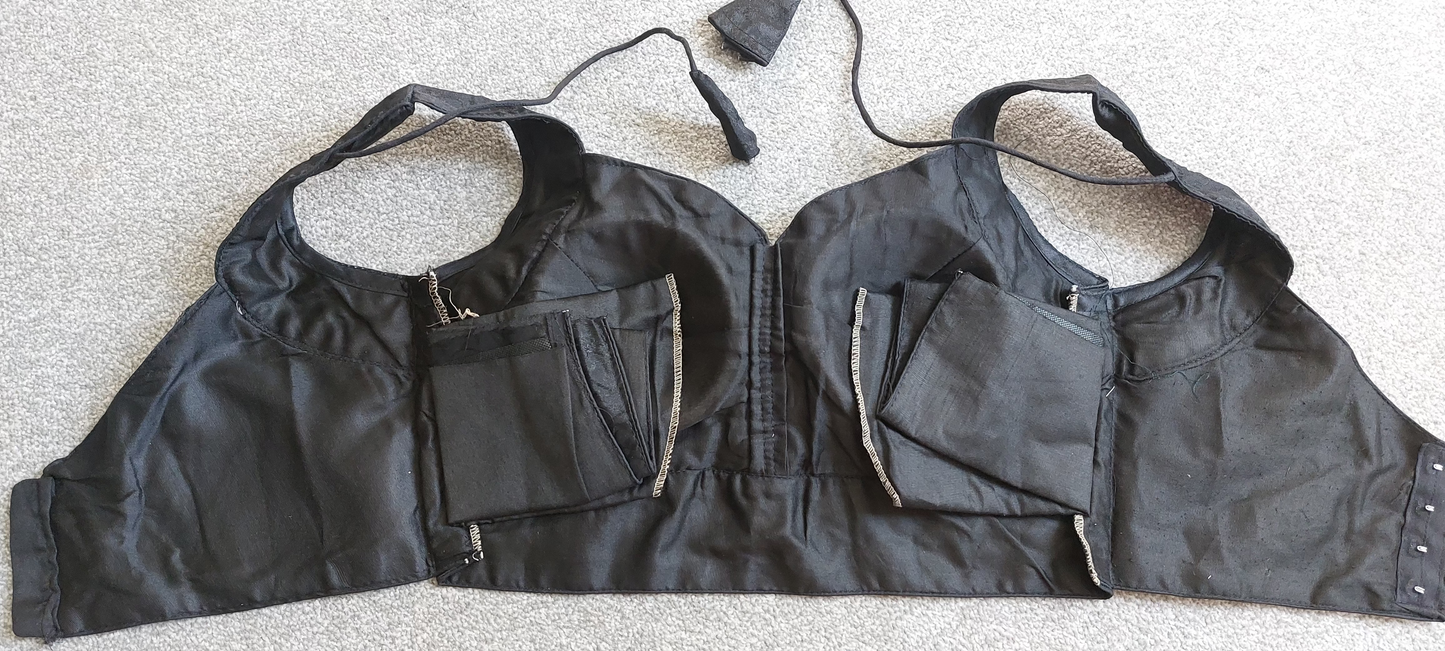 Chinon Silk Jacquard Top with Inside Sleeves & Hook Back (Free Size)