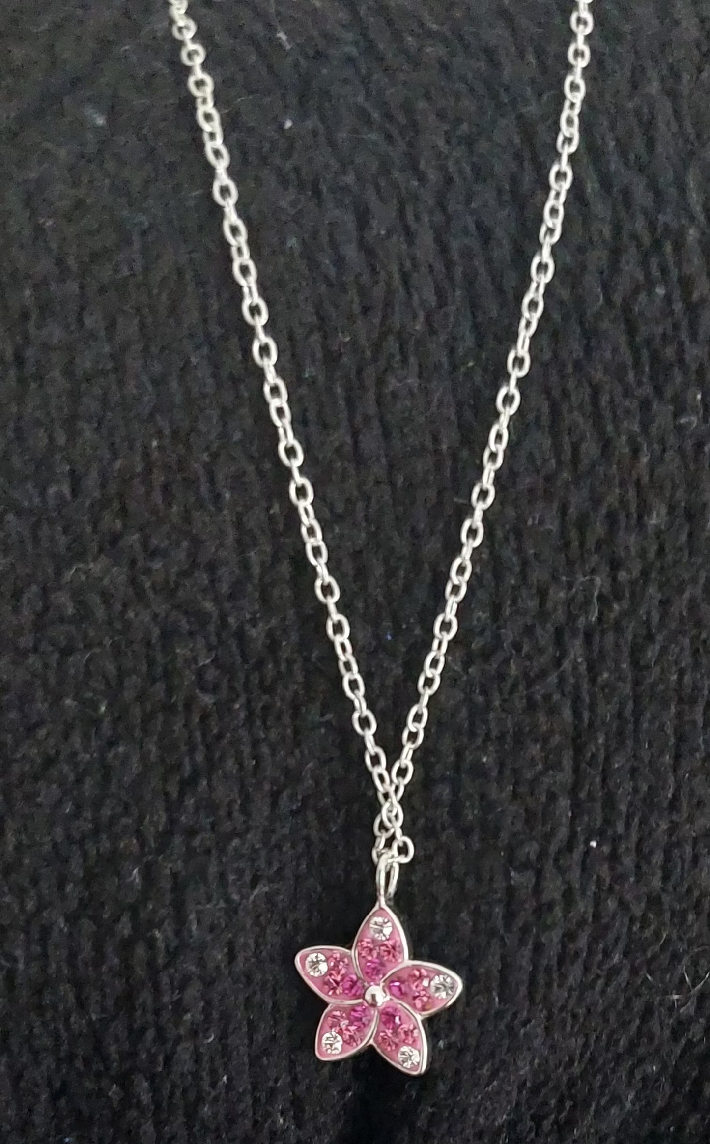 925 Sterling Silver Flower Necklace with Crystals – 45cm