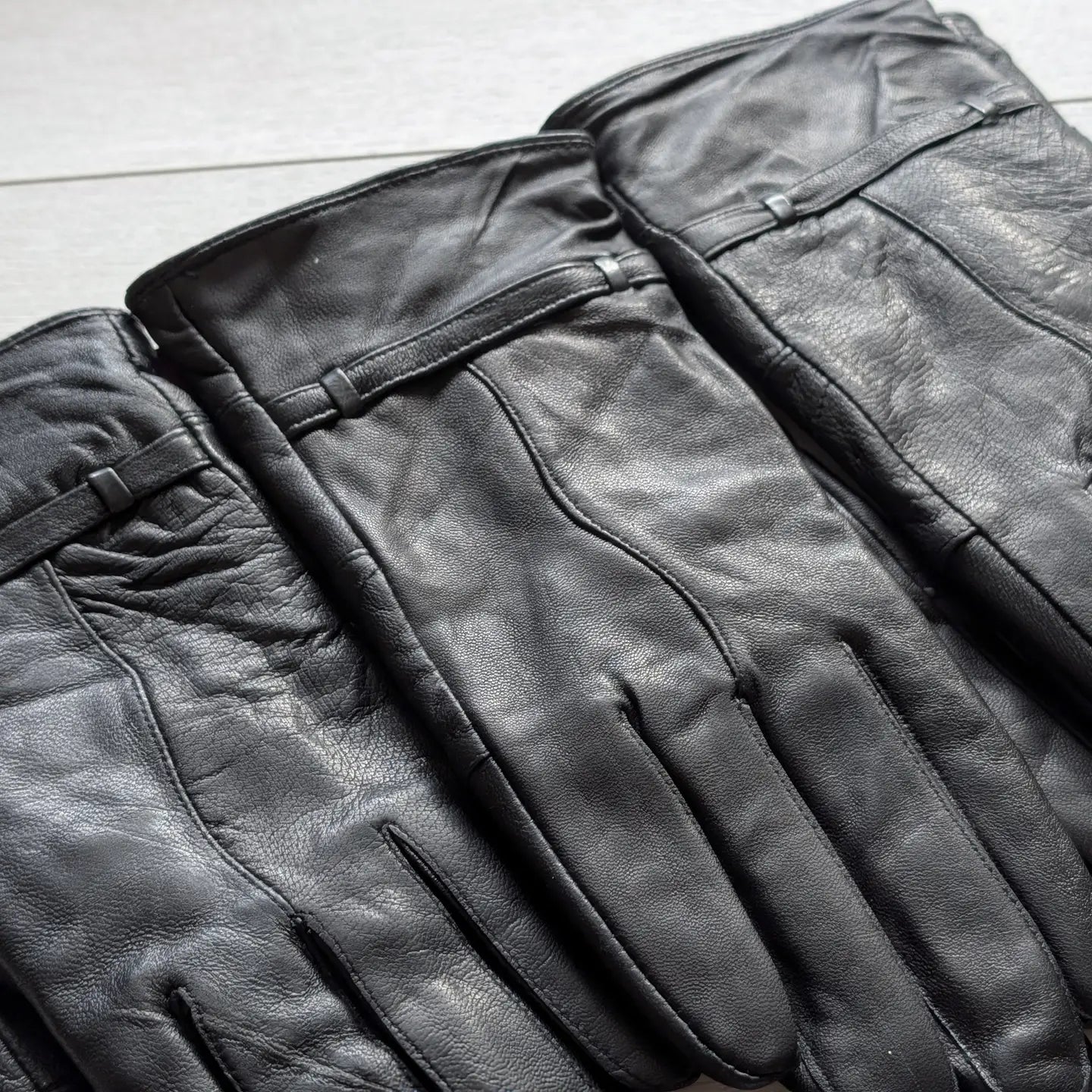 Women’s Genuine Leather Gloves with Belt Detail & Soft Lining