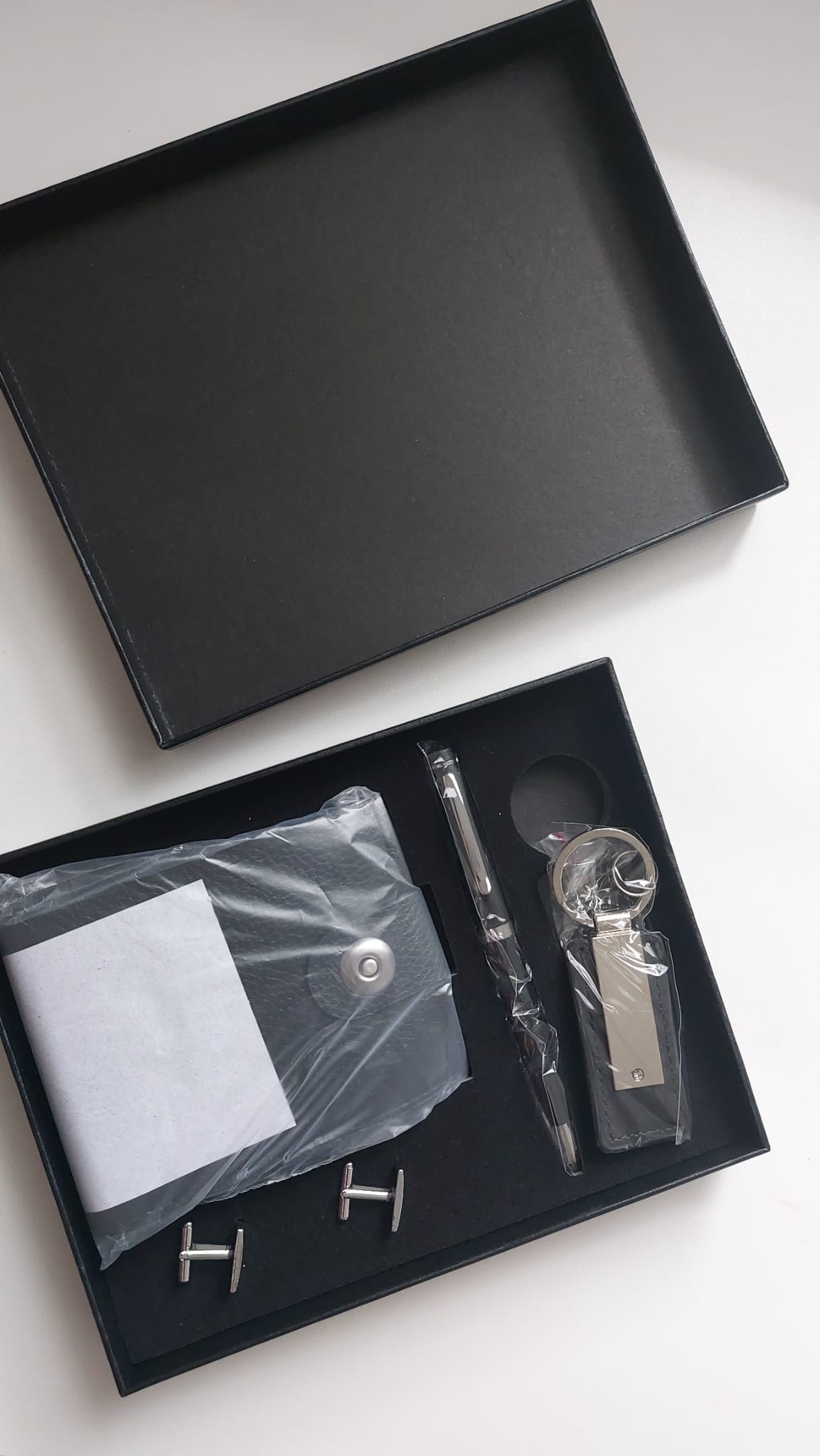 Men’s Premium Gift Set – Wallet, Pen, Keyring & Cufflinks (Gift‑Ready Box)